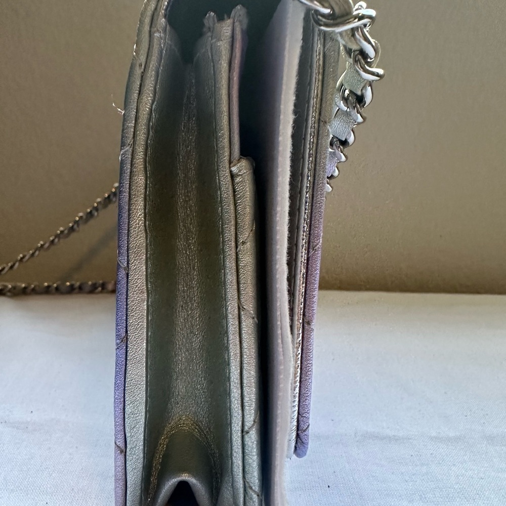 CHANEL
Gradient Metallic Calfskin Quilted Wallet On Chain WOC Silver Blue - Picture 3 of 8